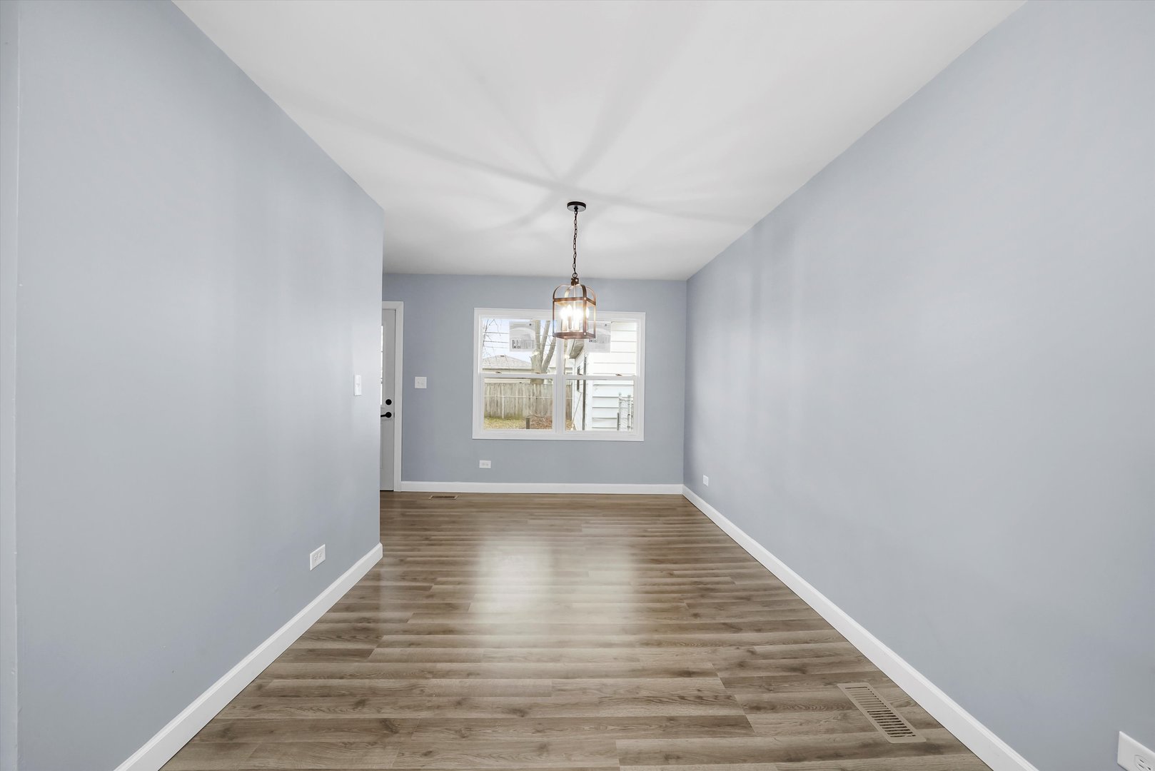 749 Rogers Road Romeoville, IL 60446 - Photo 15 of 43 Gallery Image 15