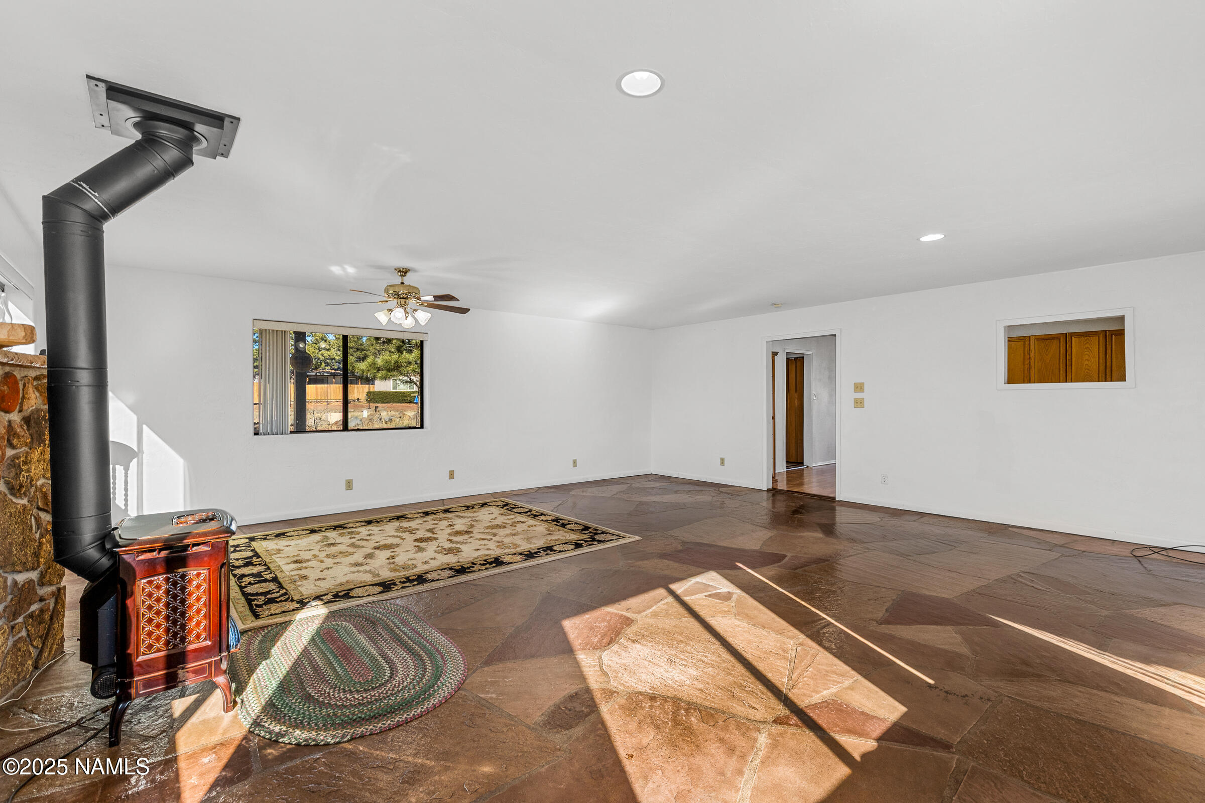 1843 Country Club Road Williams, AZ 86046 - Photo 9 of 36 a view of a livingroom with furniture and a rug