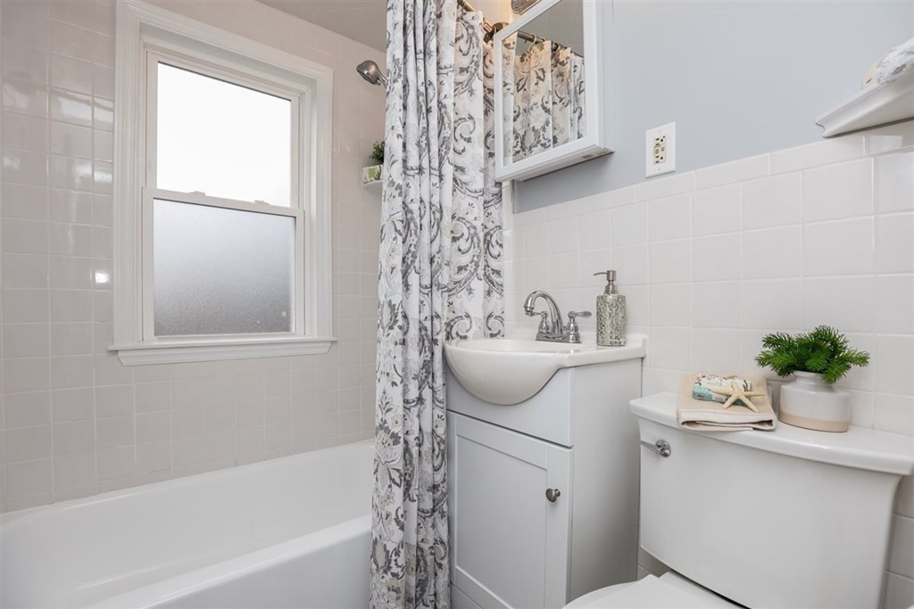 63 Newman Road, Unit 63 Malden, MA 02148 - Photo 14 of 22