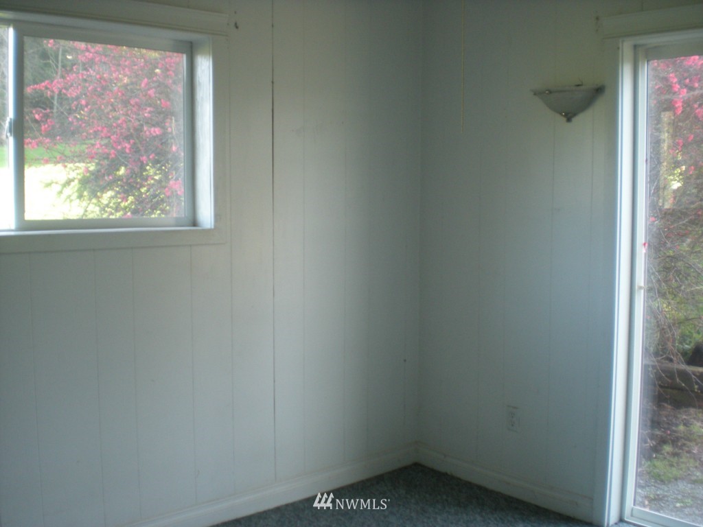 2540 East Blackburn Road Mount Vernon, WA 98274 - Photo 5 of 8 Gallery Image 5