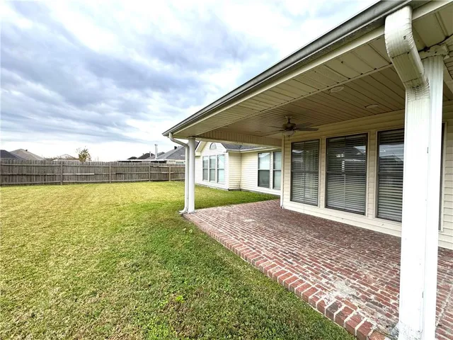 $2,100 | 129 Gail Drive, Laplace, LA 70068