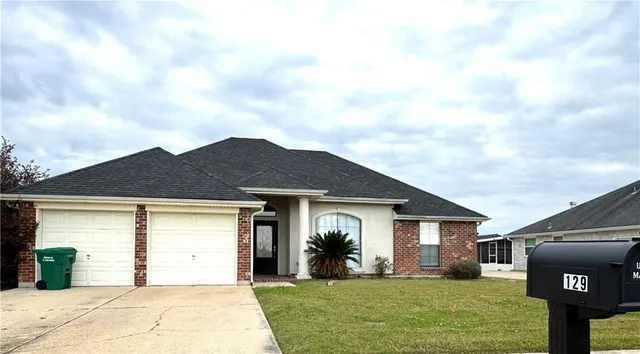 $2,100 | 129 Gail Drive, Laplace, LA 70068