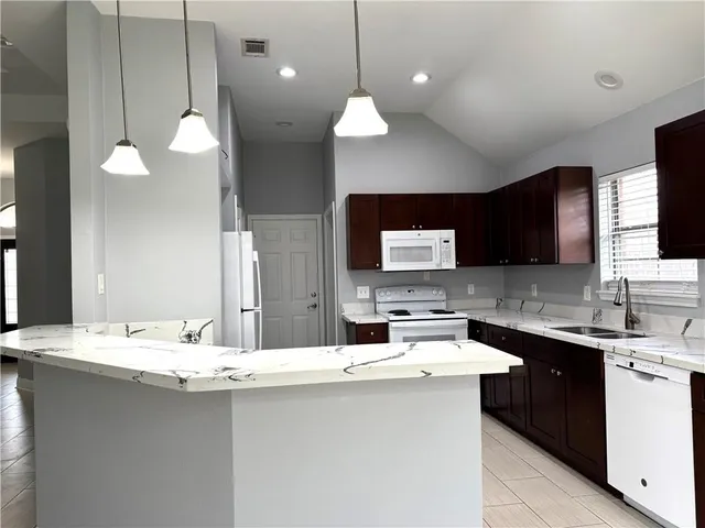 $2,100 | 129 Gail Drive, Laplace, LA 70068