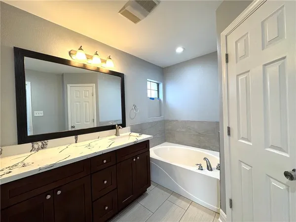 $2,100 | 129 Gail Drive, Laplace, LA 70068