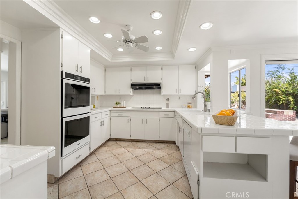 593 South Kensington Road Orange, CA 92869 - Photo 10 of 48