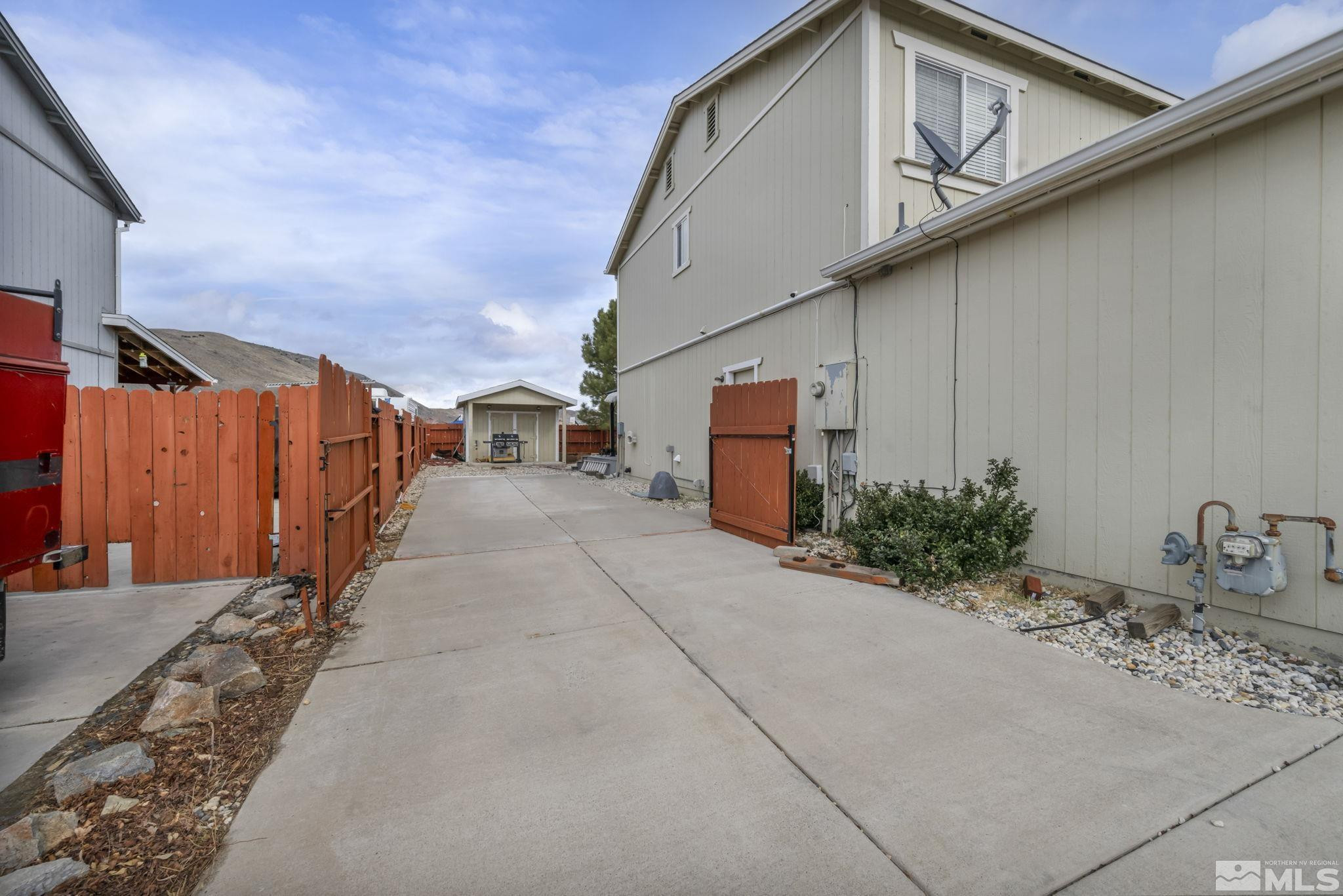 17795 Oakview Court Reno, NV 89508 - Photo 29 of 34 a view of a house with backyard