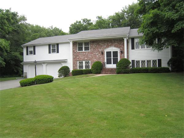 19 Country Lane Canton, MA 02021 - Photo 2 of 16 Gallery Image 2