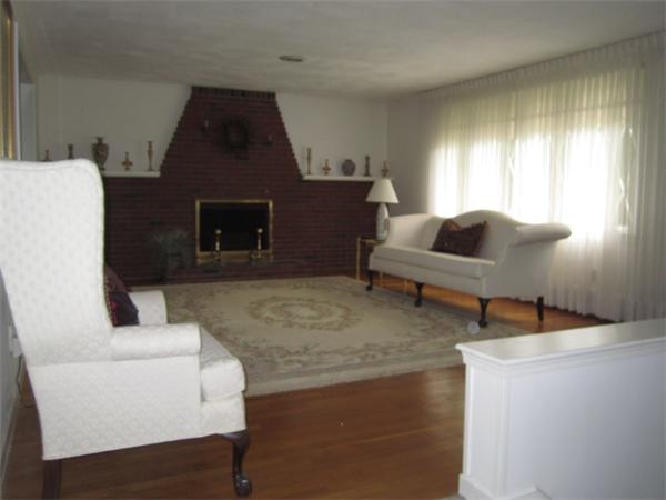 19 Country Lane Canton, MA 02021 - Photo 3 of 16 Gallery Image 3