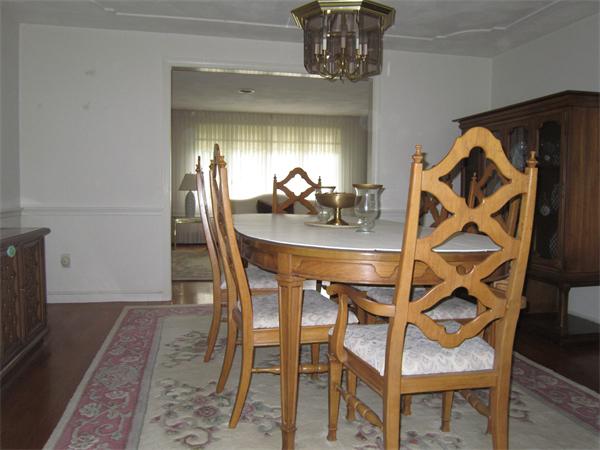 19 Country Lane Canton, MA 02021 - Photo 8 of 16 Gallery Image 8