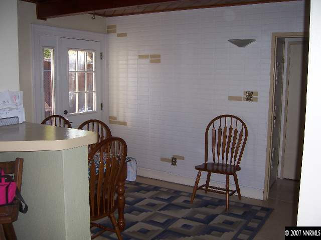 1685 Jackson Place Reno, NV 89512 - Photo 4 of 9 a view of a livingroom with furniture