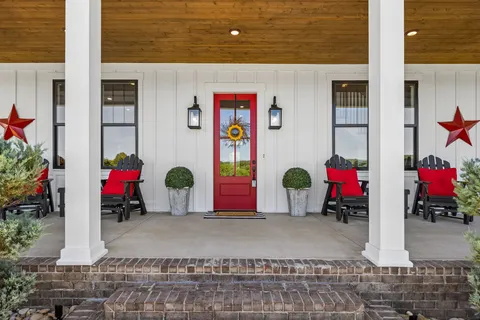 $1,949,000 | Undisclosed Address, College Grove, TN 37046