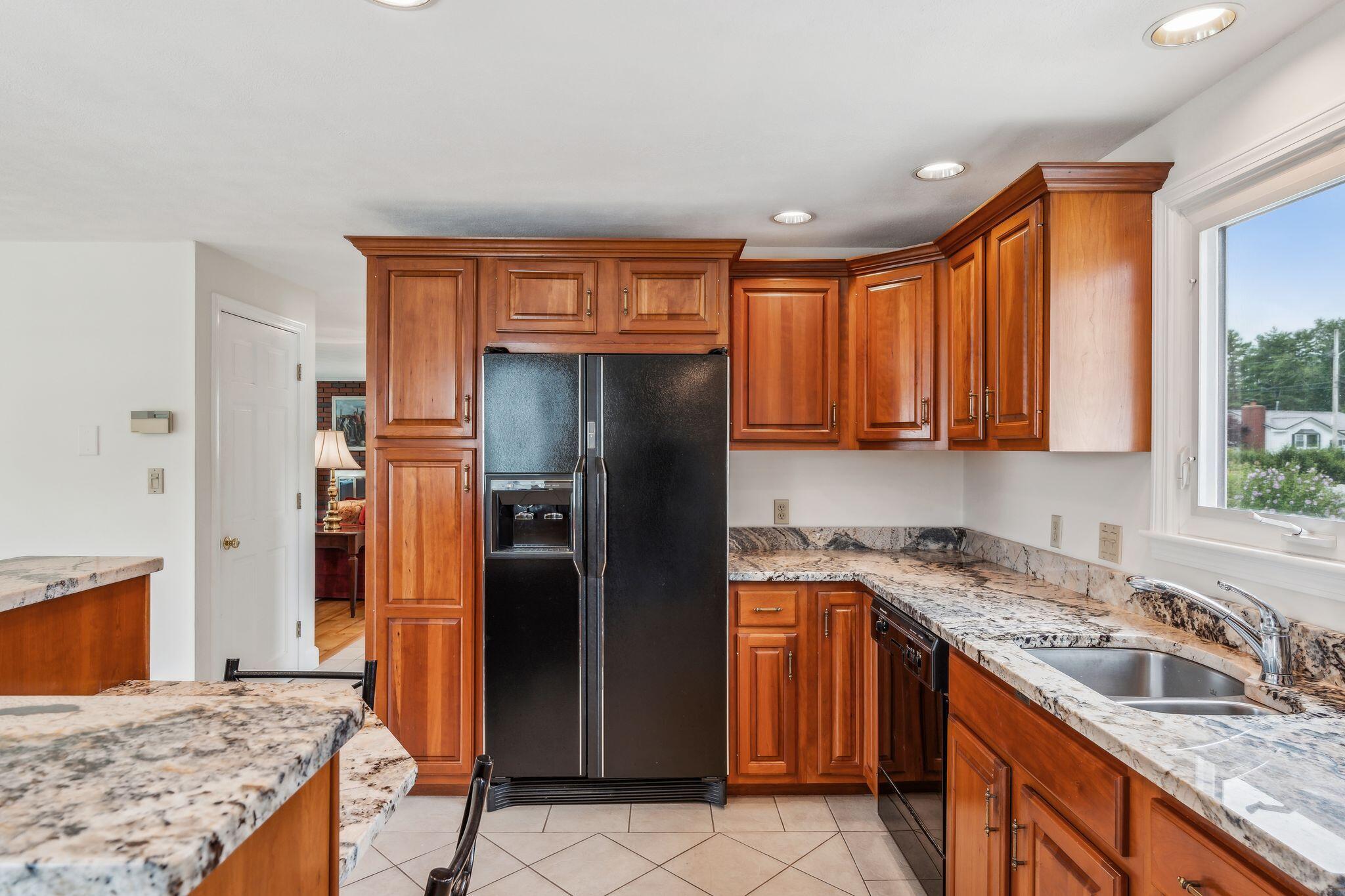 65 Constitution Drive Westbrook, ME 04092 - Photo 15 of 45 29_DSC07339