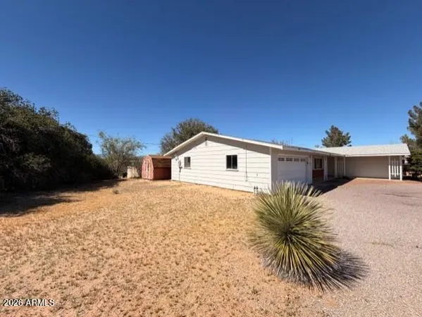 $260,000 | 880 South La Mesa Drive, Benson, AZ 85602