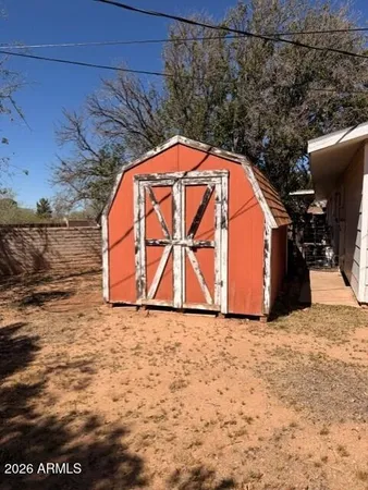 $260,000 | 880 South La Mesa Drive, Benson, AZ 85602