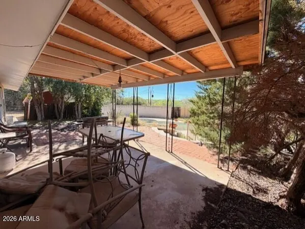 $260,000 | 880 South La Mesa Drive, Benson, AZ 85602