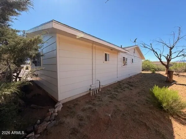 $260,000 | 880 South La Mesa Drive, Benson, AZ 85602