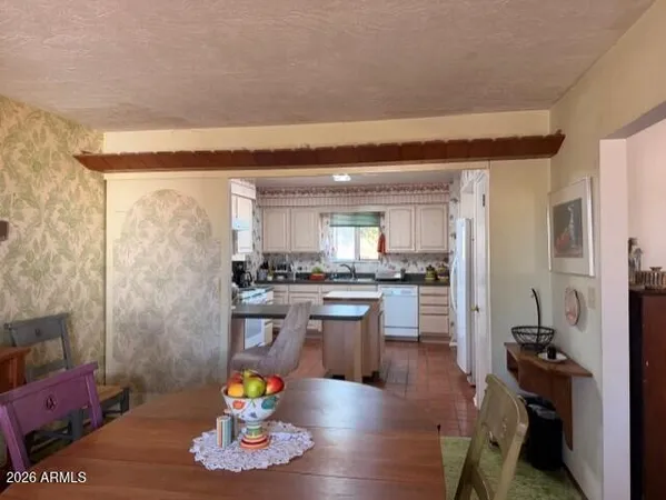 $260,000 | 880 South La Mesa Drive, Benson, AZ 85602