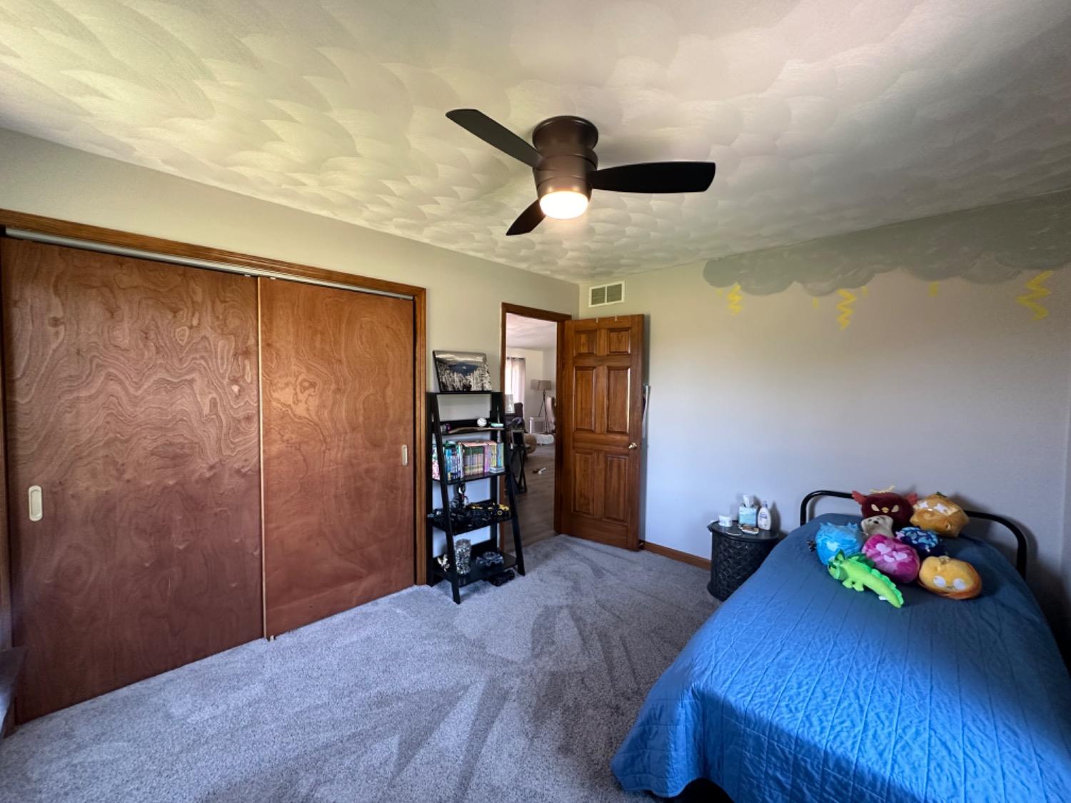 17594 Possum Ridge Road Aurora, IN 47001 - Photo 13 of 32