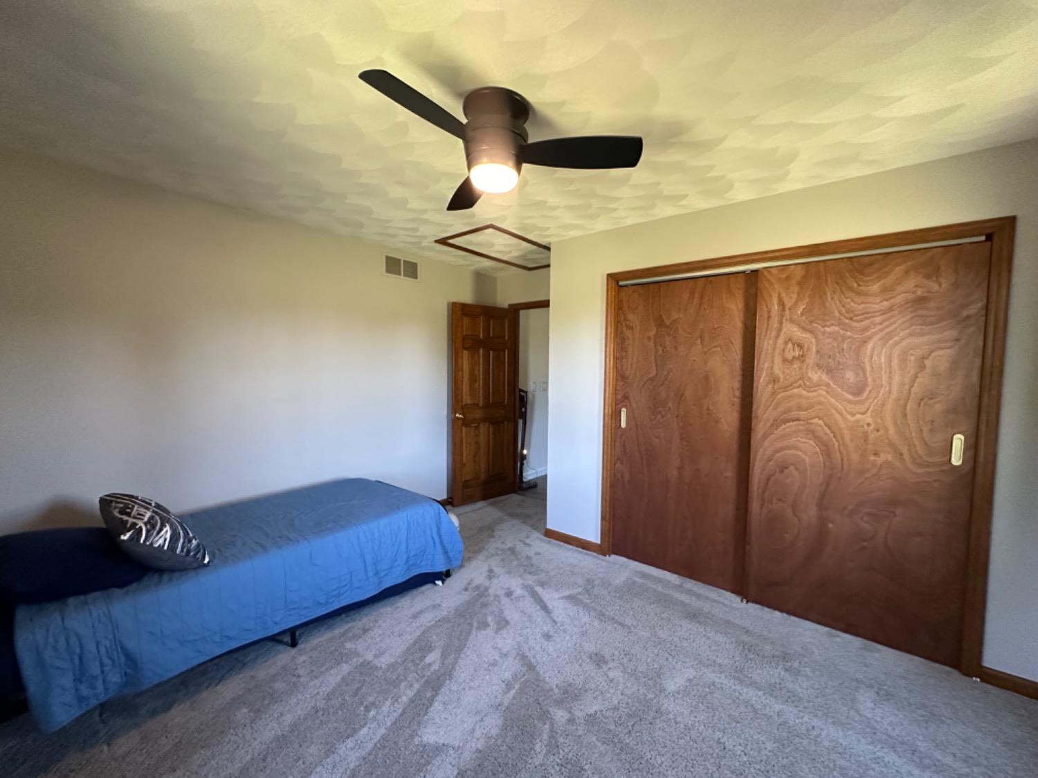 17594 Possum Ridge Road Aurora, IN 47001 - Photo 14 of 32