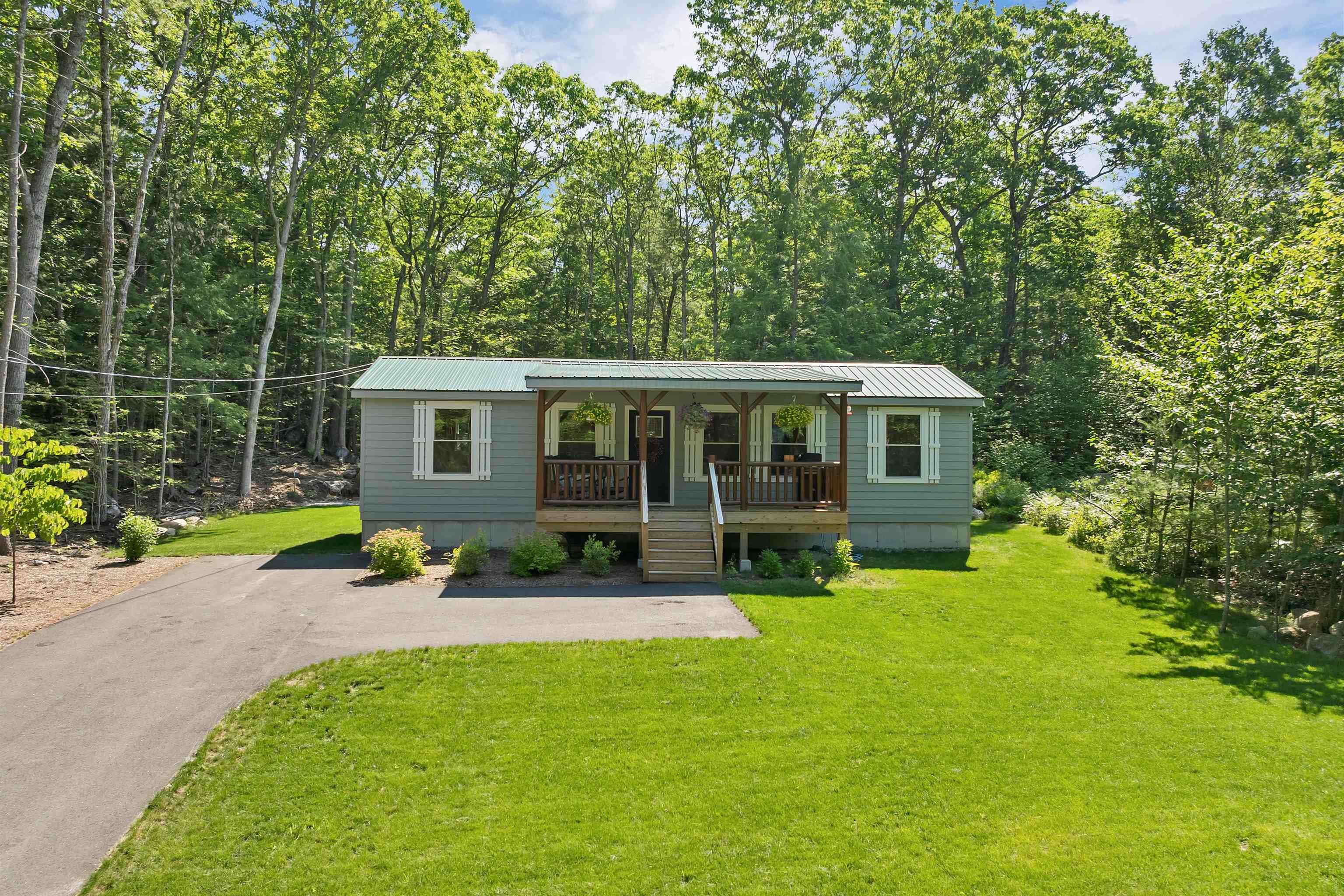 616 Deer Meadow Road Webster, NH 03303 - Photo 1 of 41