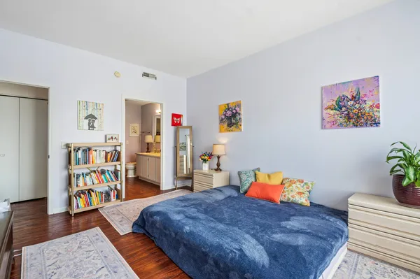 $309,999 | 3125 Town Square Drive, Unit 405, Rolling Meadows, IL 60008