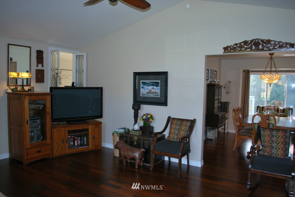 8903 Giles Road Blaine, WA 98230 - Photo 3 of 14