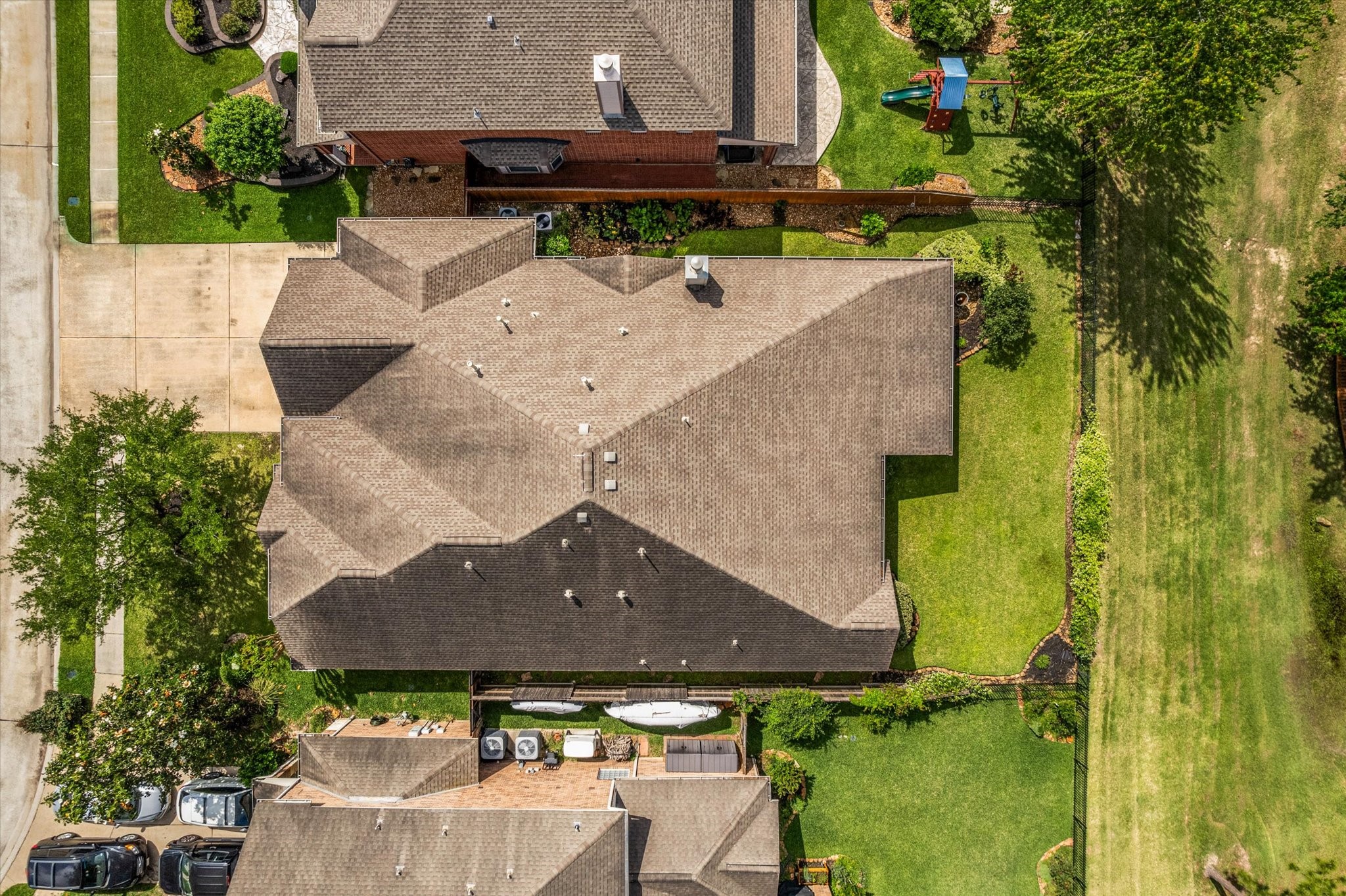 19039 Panther Peak Spring, TX 77388 - Photo 39 of 49 an aerial view of a house with a yard