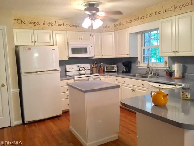 4221 Beckerdite Road Sophia, NC 27350 - Photo 5 of 28 Gallery Image 5