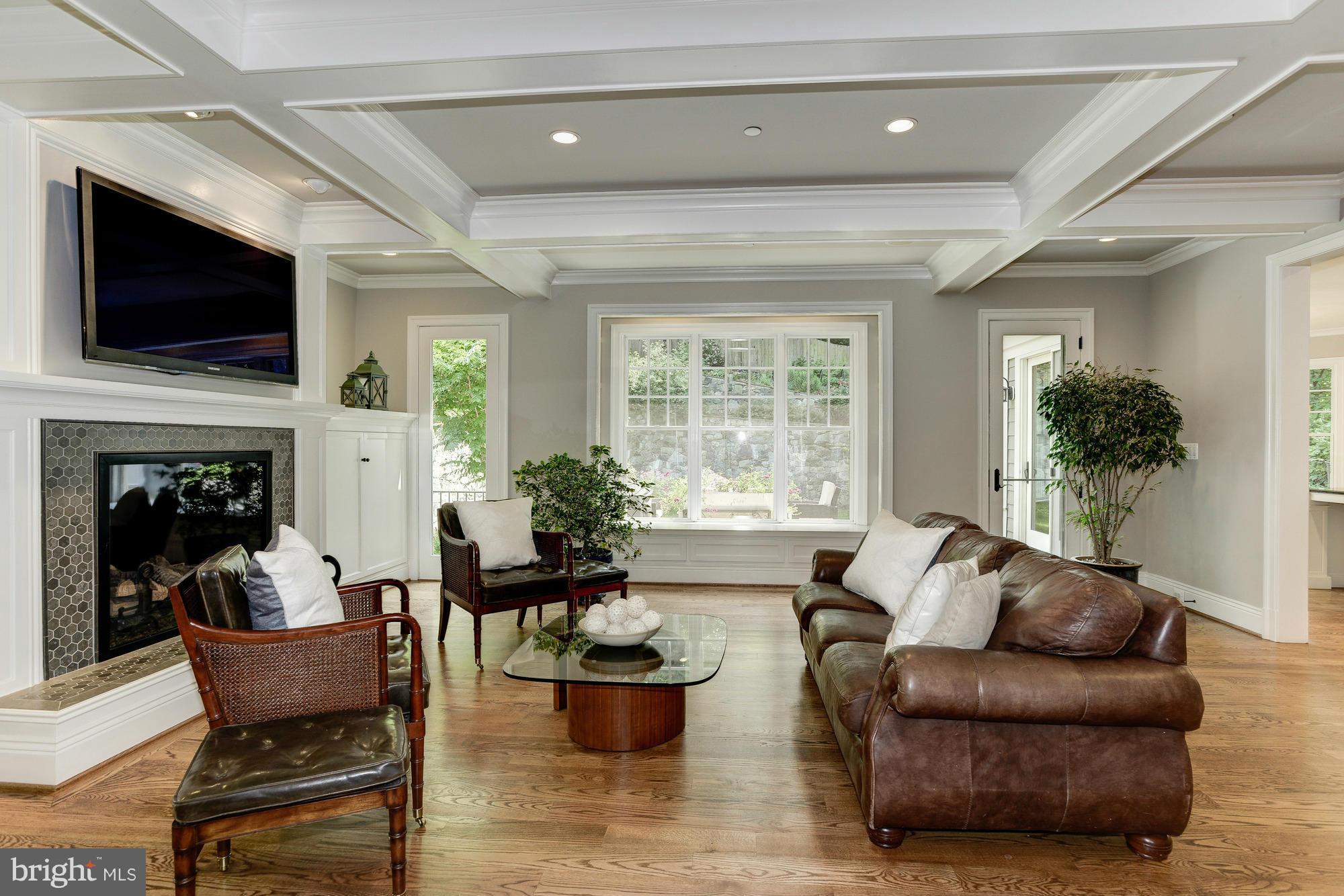6220 Winnebago Road Bethesda, MD 20816 - Photo 7 of 29 Family Room