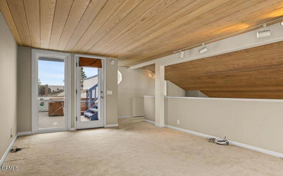 5138 Outrigger Way, Unit UPSTAIRS Oxnard, CA 93035 - Photo 7 of 17