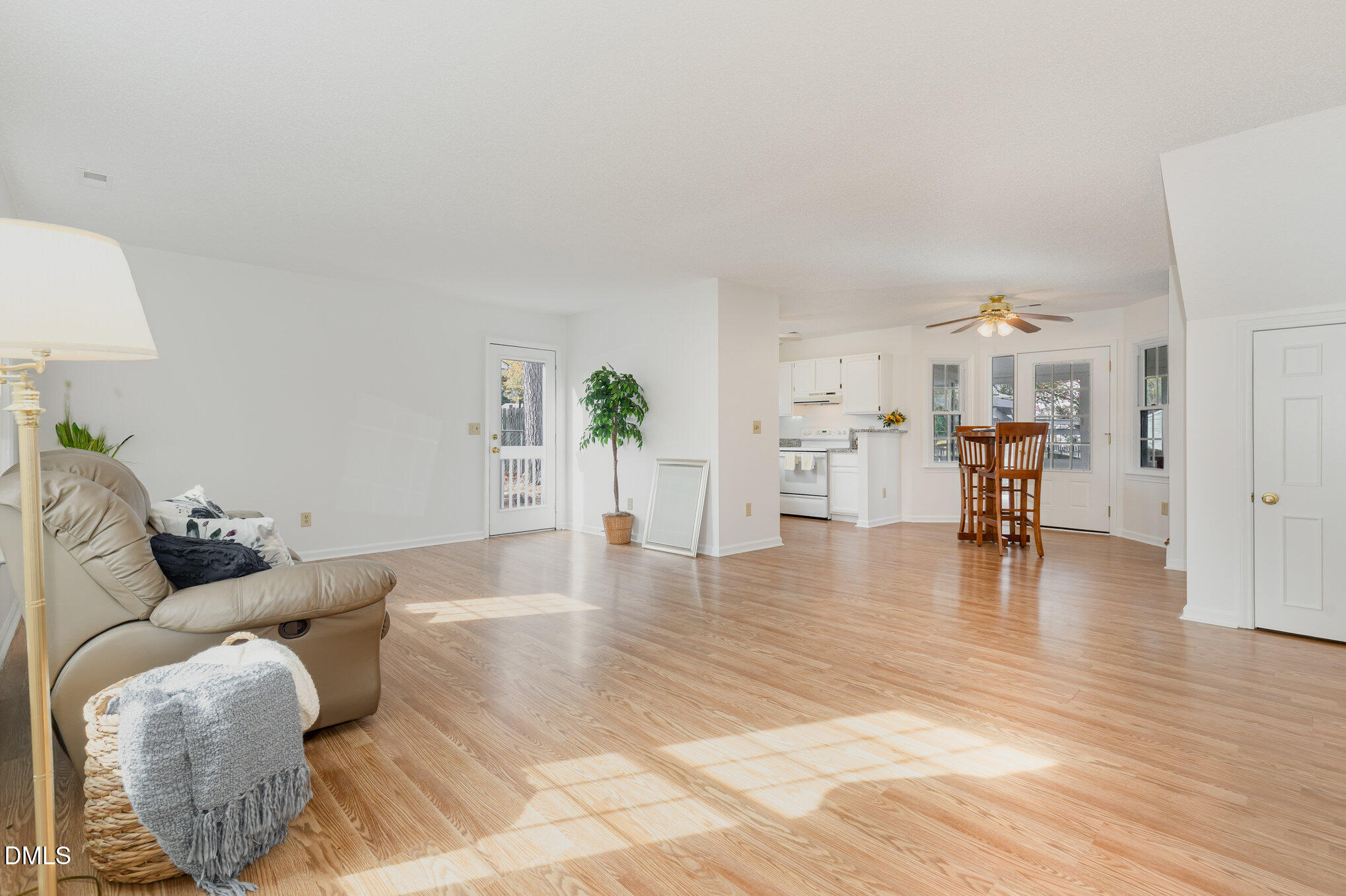 6213 River Bluff Court Raleigh, NC 27604 - Photo 8 of 31 006_img_7134-edit_682