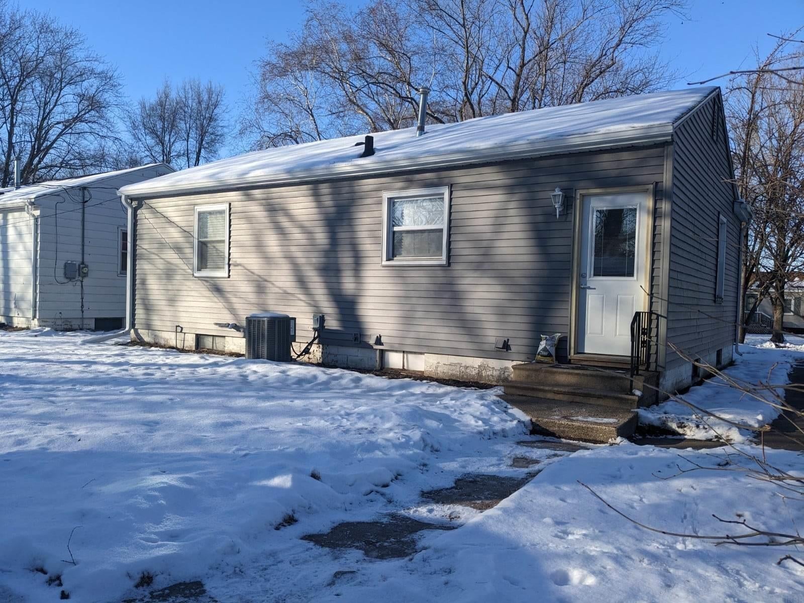 626 Anthony Street Waterloo, IA 50707 - Photo 2 of 18 Gallery Image 2