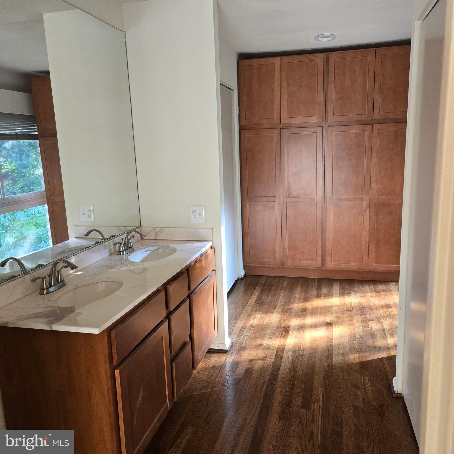 10612 Crossing Creek Road Potomac, MD 20854 - Photo 26 of 47