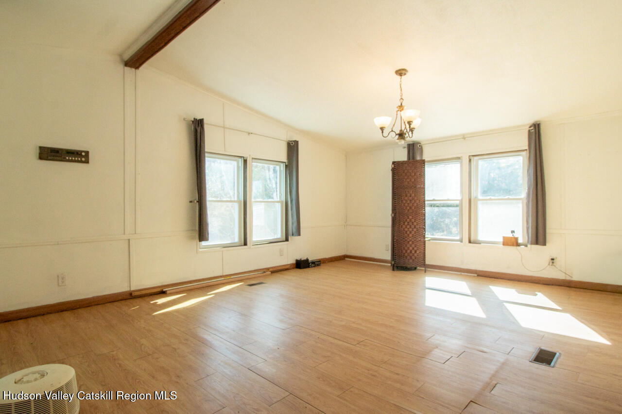 223 Plattekill Road Marlboro, NY 12542 - Photo 9 of 41 223Platteliving