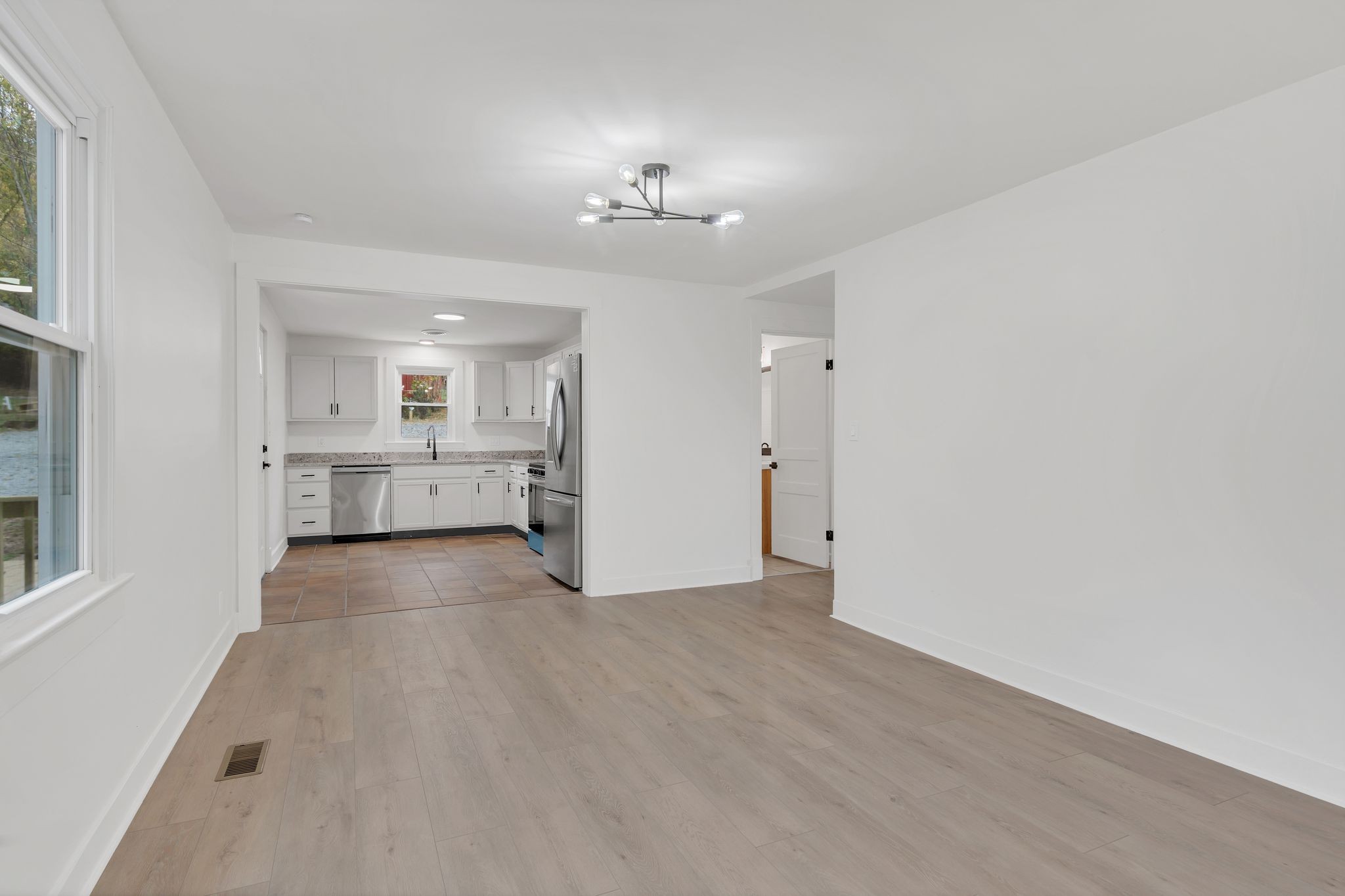 5060 Drakes Branch Road Nashville, TN 37218 - Photo 9 of 43