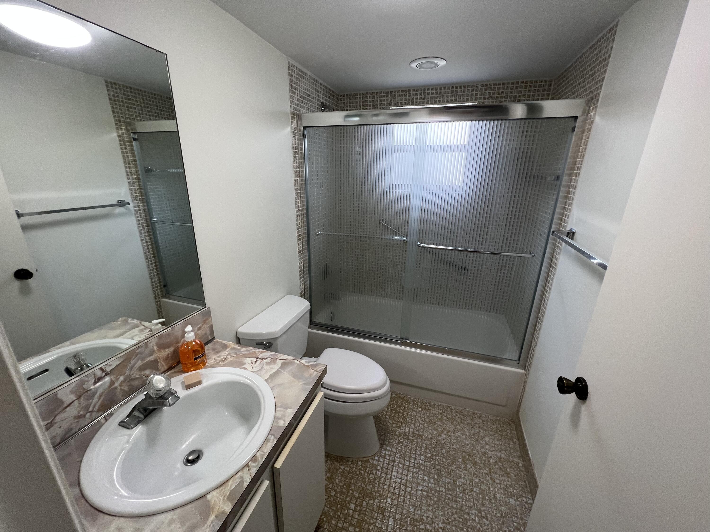 441 Normandy Lane Delray Beach, FL 33484 - Photo 5 of 14 IMG_1209