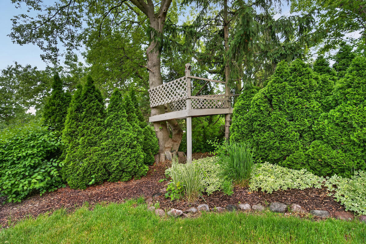 6028 Quaker Hill Road Mount Pleasant, WI 53406 - Photo 41 of 50 Tree fort for the kids.