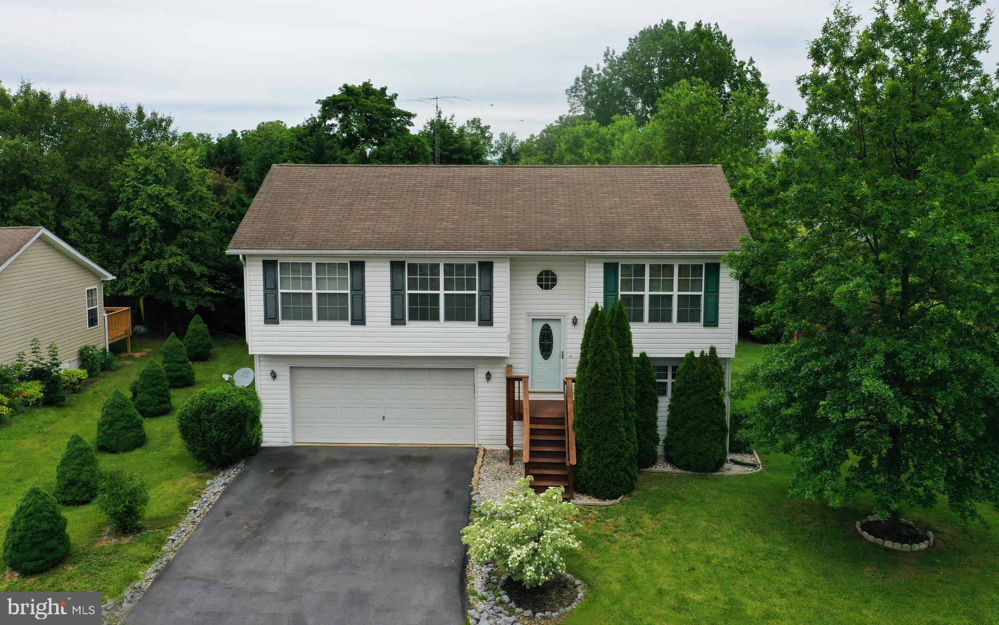 30 Neighbor Way Weston, WV 26452 - Photo 1 of 36 Front of house from the air