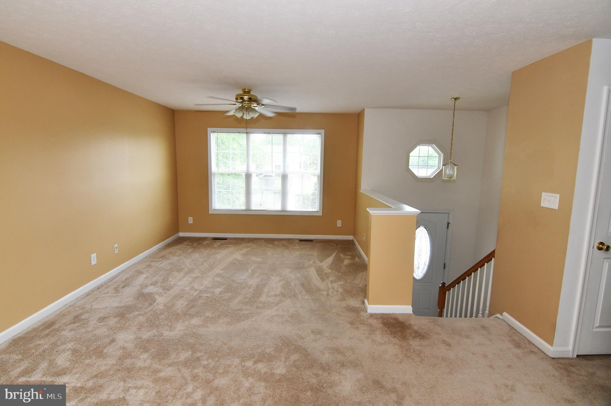 30 Neighbor Way Weston, WV 26452 - Photo 13 of 36 Living room