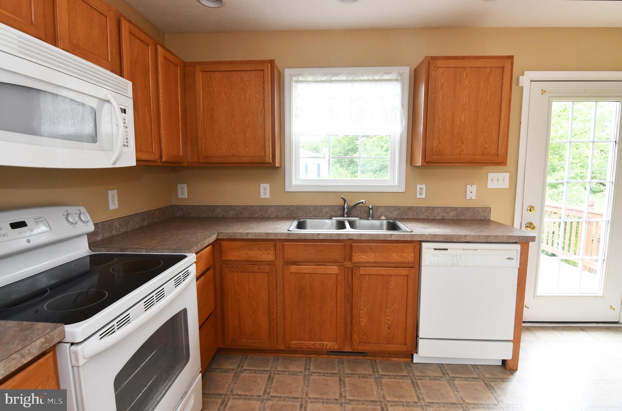 30 Neighbor Way Weston, WV 26452 - Photo 19 of 36 Kitchen