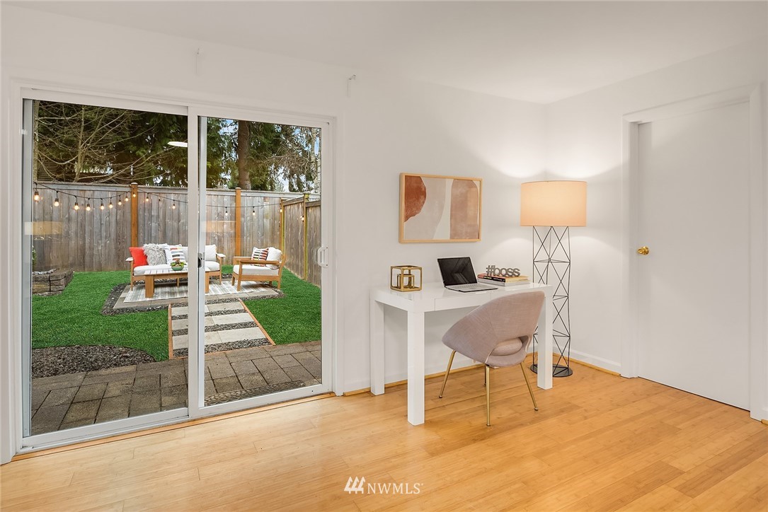 3827 53rd Avenue Southwest Seattle, WA 98116 - Photo 7 of 22