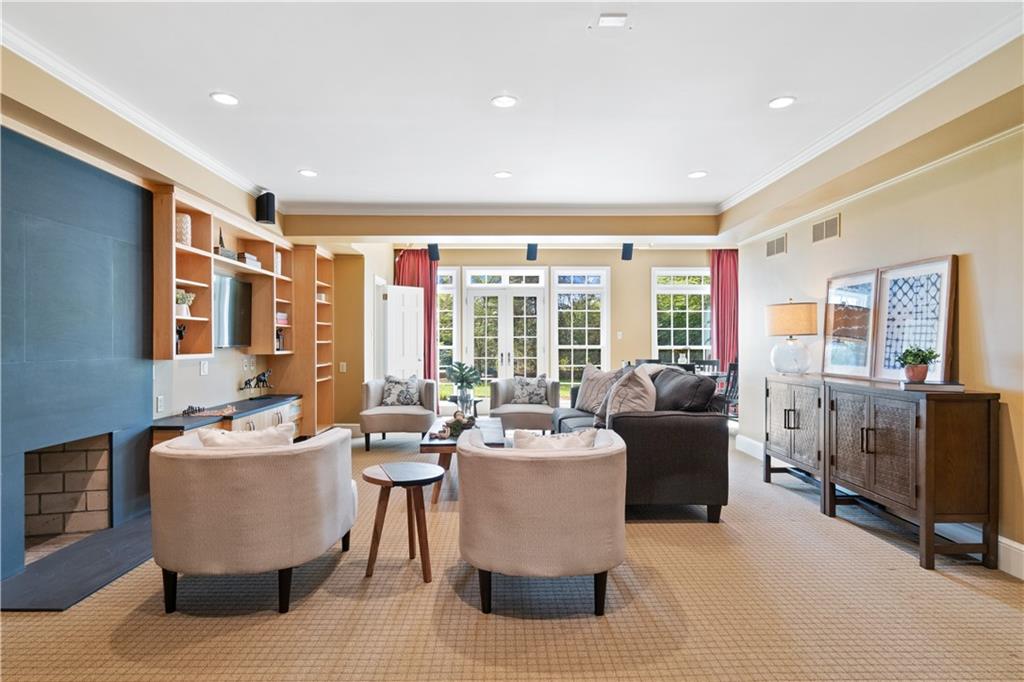 301 Fairview Road Pittsburgh, PA 15238 - Photo 18 of 50 Gallery Image 18