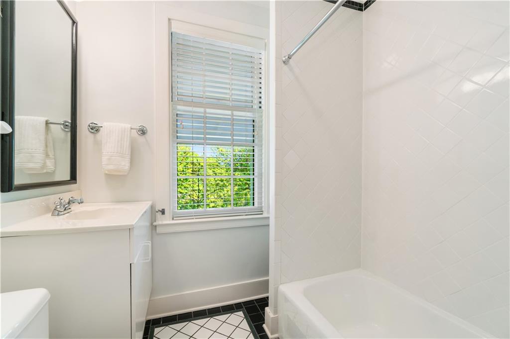 301 Fairview Road Pittsburgh, PA 15238 - Photo 39 of 50 Gallery Image 39