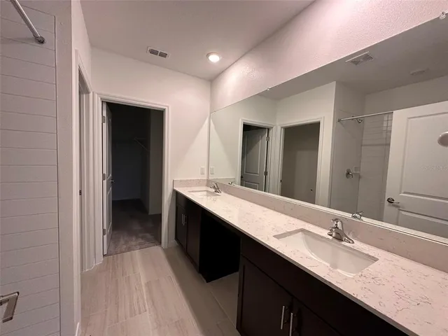 $2,550 | 1946 Lanier Road, Zephyrhills, FL 33541