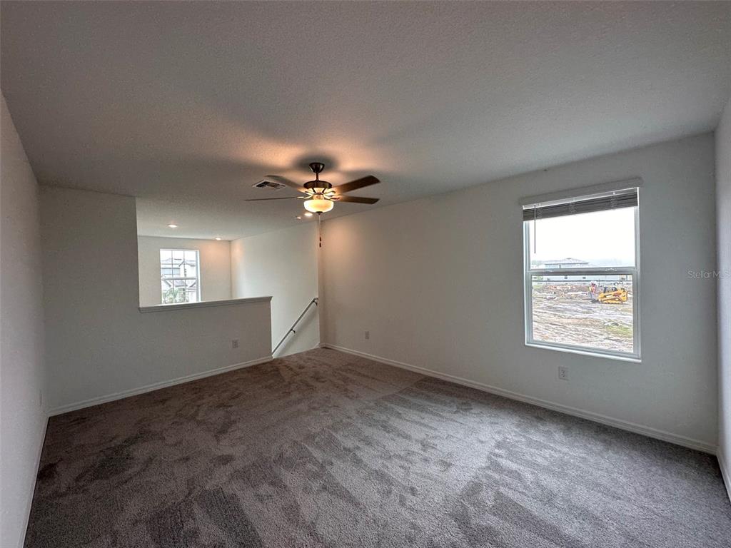 1946 Lanier Road Zephyrhills, FL 33541 - Photo 3 of 17