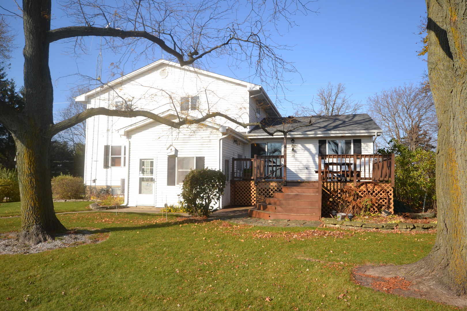 42W665 Plato Road Elgin, IL 60124 - Photo 38 of 38 a front view of a house with garden