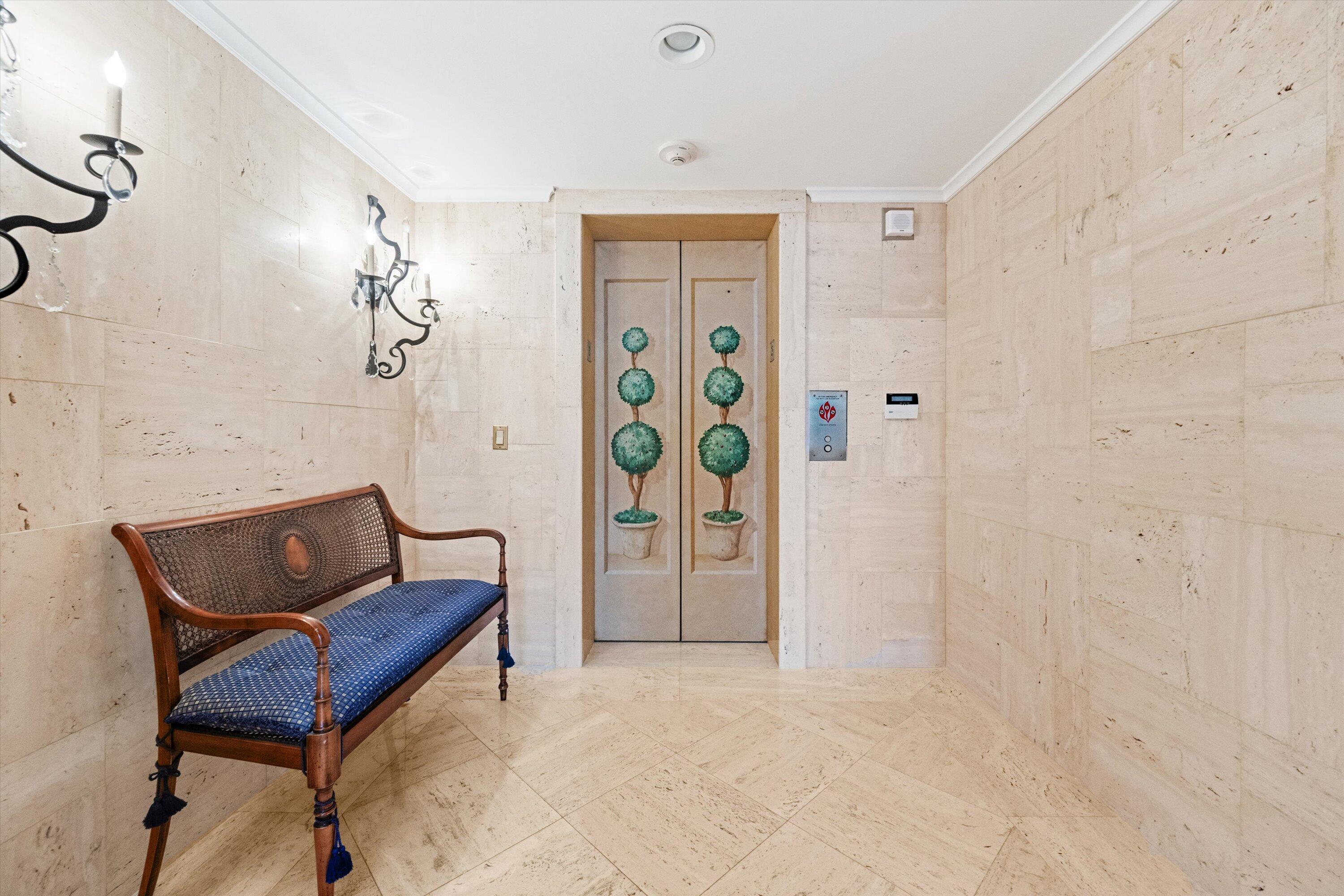 200 Bradley Place, Unit 303 Palm Beach, FL 33480 - Photo 26 of 40 a view of a livingroom with furniture and furniture