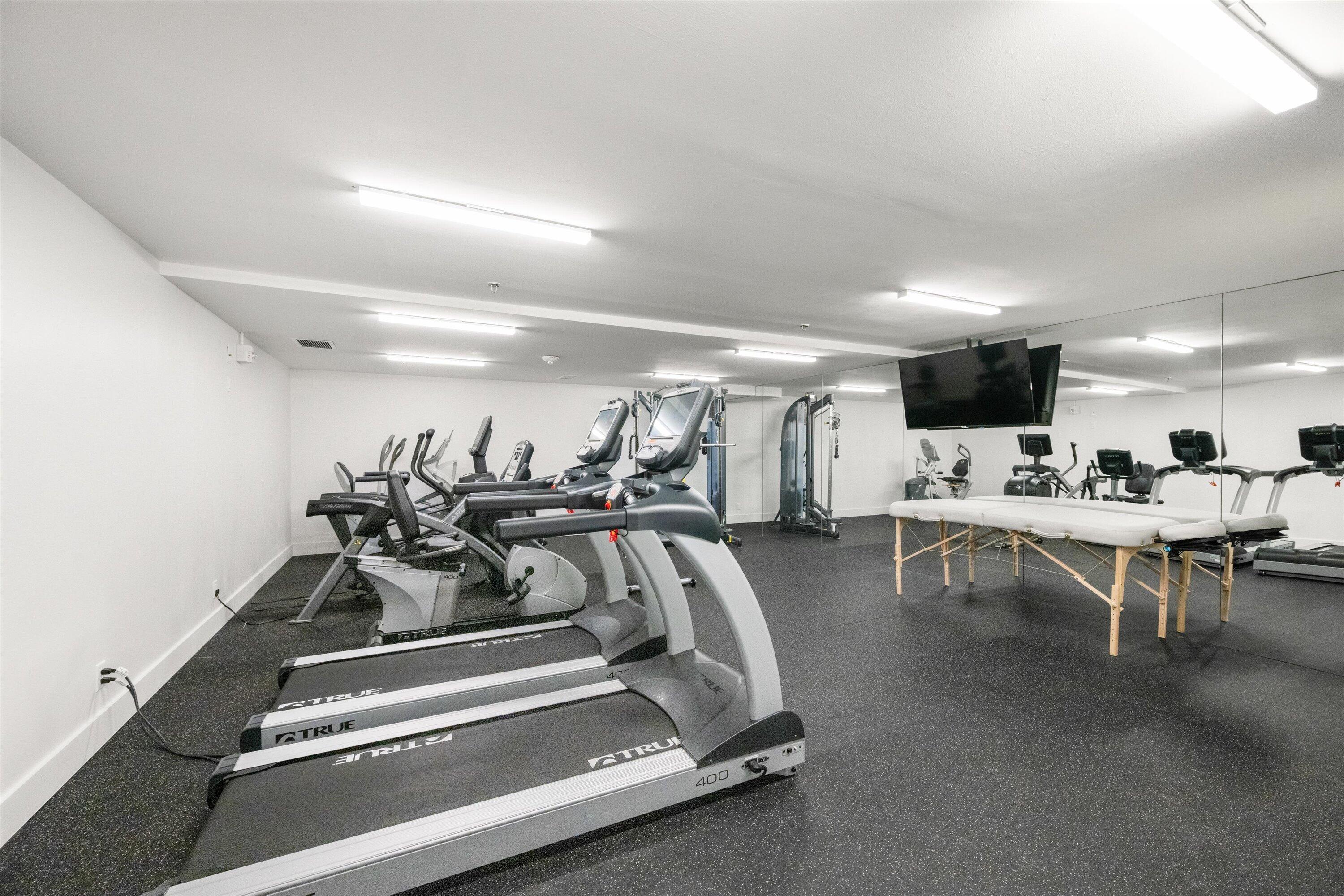 200 Bradley Place, Unit 303 Palm Beach, FL 33480 - Photo 35 of 40 a view of a room with gym equipment