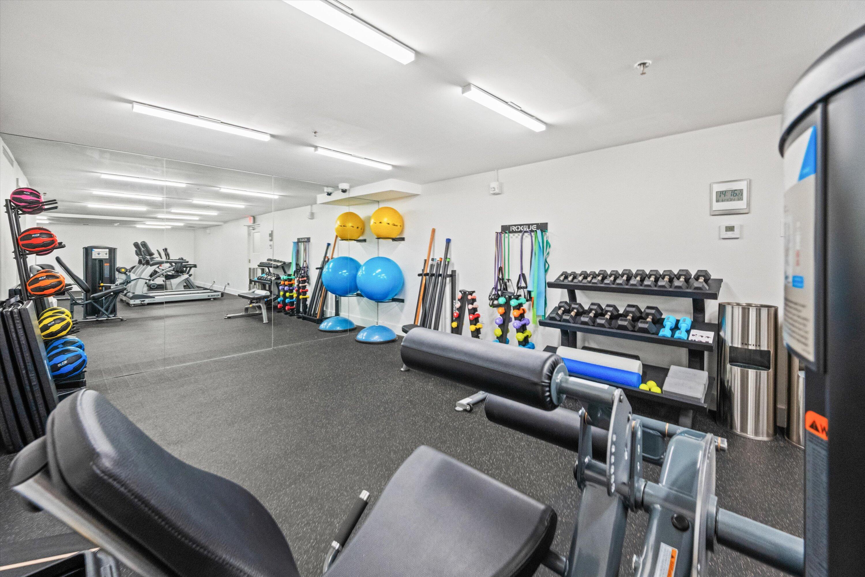 200 Bradley Place, Unit 303 Palm Beach, FL 33480 - Photo 36 of 40 a room with furniture