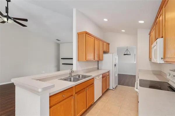 $199,999 | 4570 Southwest 52nd Circle, Unit 102, Ocala, FL 34474
